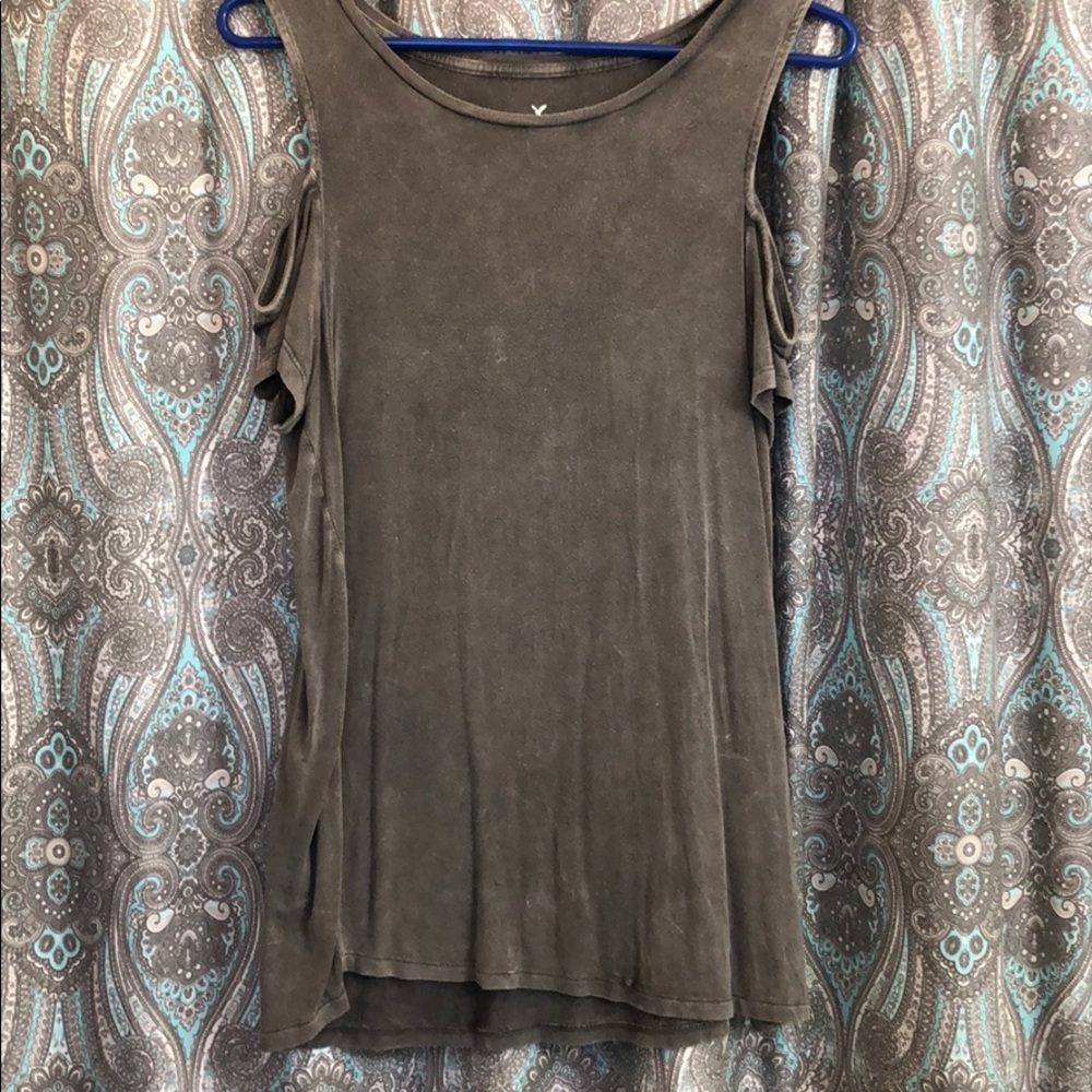 American Eagle shirt
